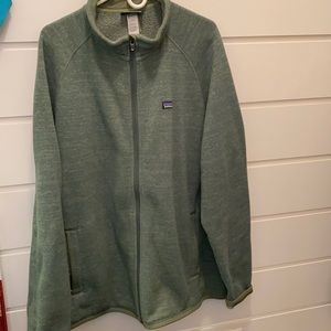 Men’s XXL green Patagonia jacket- fleece inside